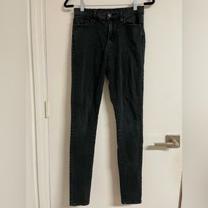 BDG Skinny TWIG High-Rise